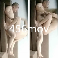 偷拍光头巨根叔约不良女啪啪