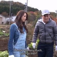 【无码超清】和农场经理老伯借宿共眠 1080P