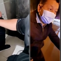 摩的大神勾引两个帅叔叔去厕所帮他射