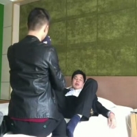 西装中年叔和平头熊偷情