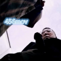 骚男连勾引两帅叔玩屌吃鸡（28）