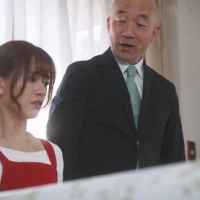 【去码破解】熟年名流强要开工作室的人妻（ADN）