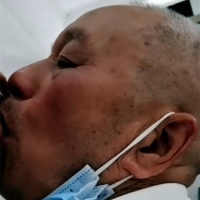 中年和粗鸡巴老汉厕所偷欢