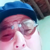 东北孤寡老人和网友互动