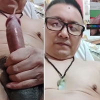 蛮帅的大鸡巴白胖大叔语音喷射一肚子