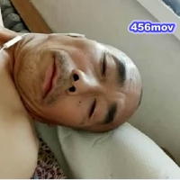 帅老激情撸巨根流滑精