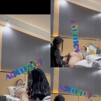 叉姐帮胖叔撸玩潮吹，大叔舒服表情射