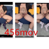 网红小熊居家自拍正装飞机