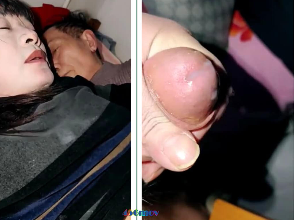 老头家中和夕阳大妈激情玩耍（15）
