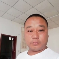 T381原创年青货车司机在家休息全裸语音互动撸射