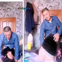 老妈和帅中老出租屋缠绵