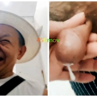 厕所偷拍骚男勾引帅老口射浓精