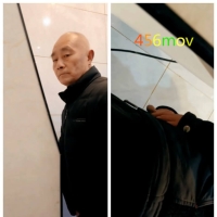 偷拍厕所帅老放水明场面六（25)