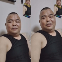 （原创）微胖粉嫩丁丁的大叔，激情有射