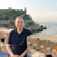 原创 60岁巨根大叔 全裸语音射