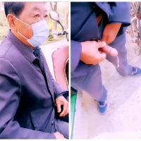 天菜老头公园大路上自己撸激情喷射