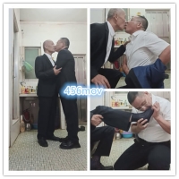 恋丝中年叫熟年爸爸爽到尿喷（新片）