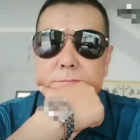 原创 巨根帅叔酒店全裸射+洗澡