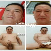 帅大叔床上语音射 女生互动对白