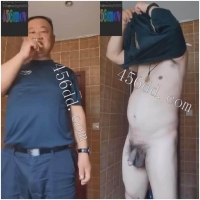 原创 大蛋粗屌平头胖叔洗手间偷玩射