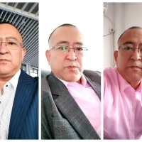 D1500 强推 女声对话企业超帅大叔卫生间粗鸡偷射