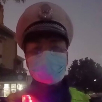 制服的诱惑，交警叔叔有射
