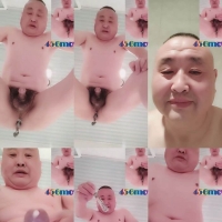 可爱骚大叔拿东西插自己菊花撸鸡巴骚玩