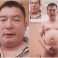 帅叔聊骚飞机射后吃精液