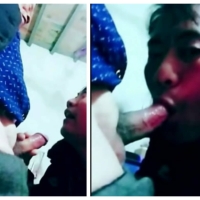 骚货夜晚啃看守工地棚老人大吊