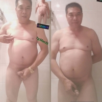 （原创）耐看的农村大叔在浴室激情有射