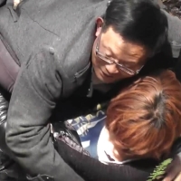 树林系列-眼镜儒雅中年光顾山林鸡