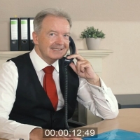 大粗屌老伯和超级热助手【OJE】 720P