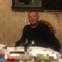 原创 长屌爷们领导 家中全裸语音射