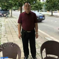 原创 巨根胖中全裸射