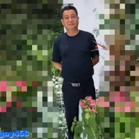 原创最新 粗鸟帅伯 洗澡射精