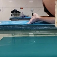 胖叔享受搓澡师的特殊服务