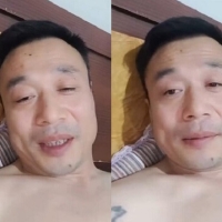 大叔聊骚玩鸡巴