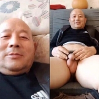 光头老伯视频聊骚飞机射