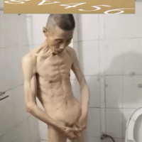 宾馆玩弄瘦老细长鸡巴