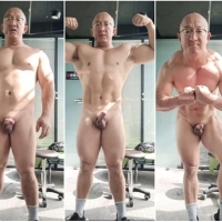 原创 抖音健身肌肉大叔聊骚飞机 射（二）