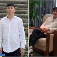 原创 从事航空事业的帅叔飞机射（两部齐发）