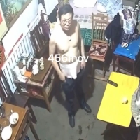 西装大叔大鸡巴操老婆