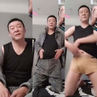 （原创）表情投入，骚叫不断地大叔激情有射