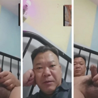 大叔激情撸射好多