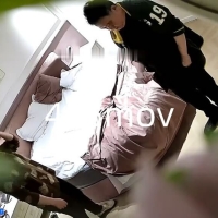 偷拍土豪胖大爷与风韵少妇开房啪啪