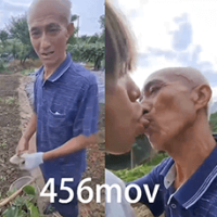 勾引老农民，口后超级硬，喷射而出，几股精液射高远