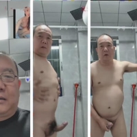 眼镜大叔撸弯弯鸡射精