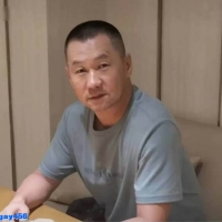 T580原创新人首发中年大叔语音互动激情撸射第一部